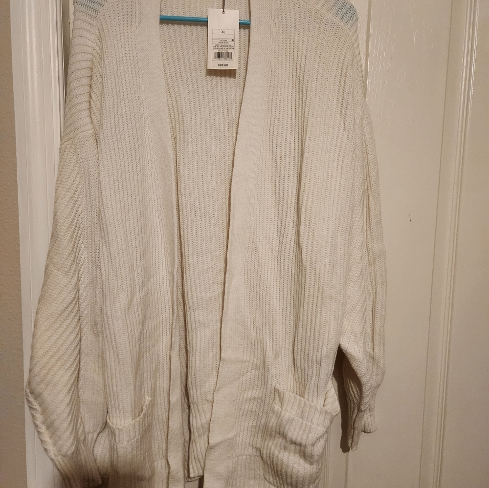 XL A new day cardigan